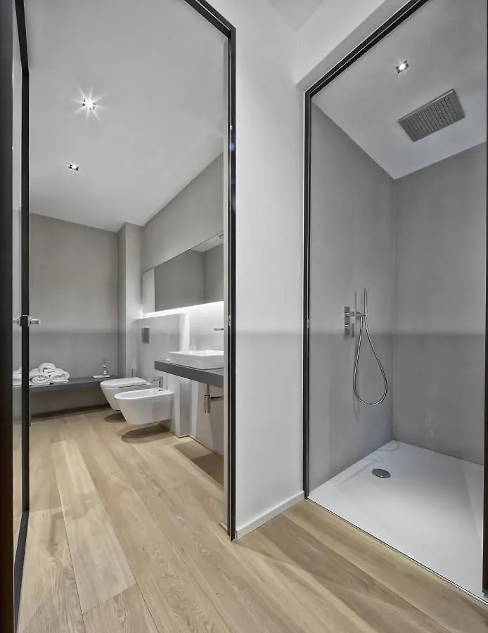 Luxury Suites Collection - Shantung - Milano 33 Riccione 0*,